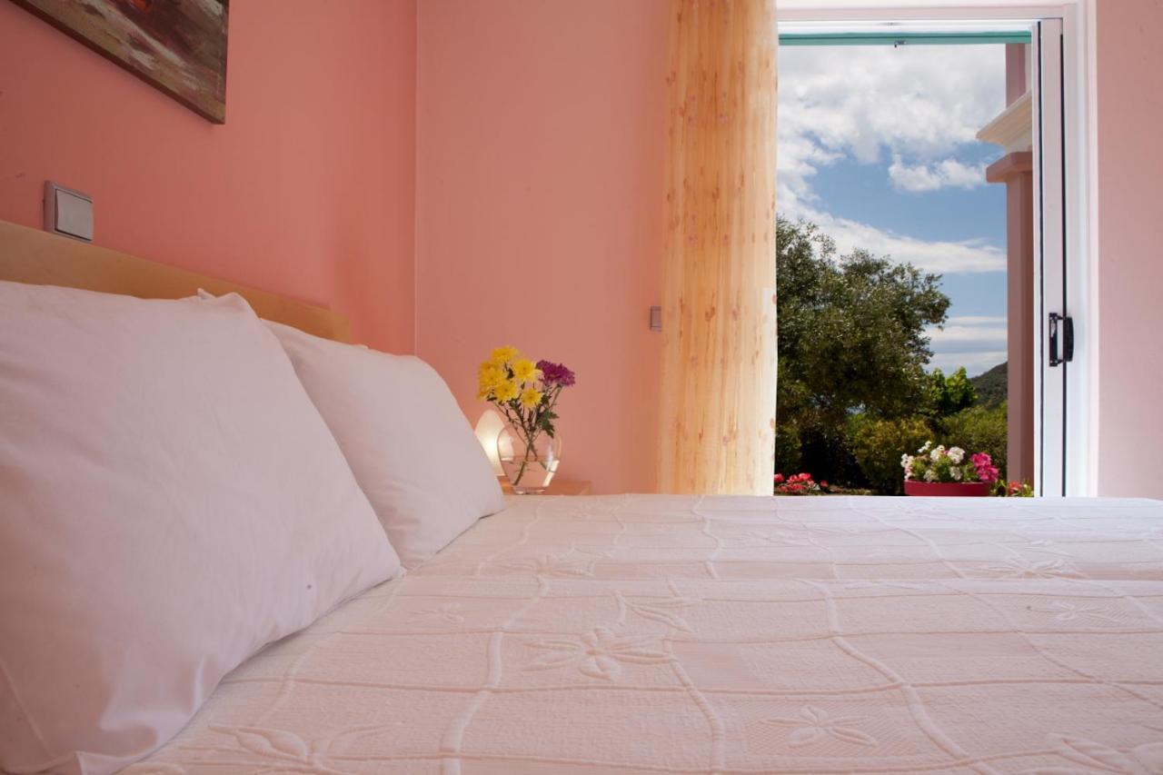 Pantheon & Danae Luxury Villas Syvota Dış mekan fotoğraf